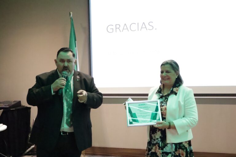Trabajadores pueden compartir crédito para vivienda: Infonavit