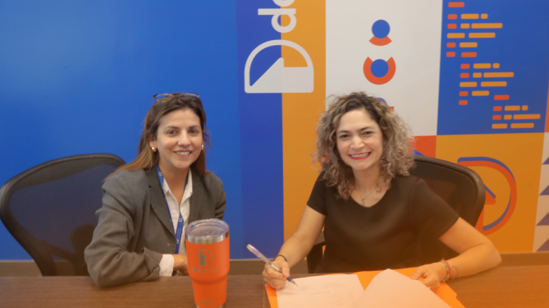 Doorvel Services firma convenio con el Tecnológico de Monterrey